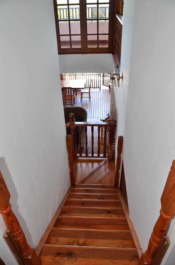 กาซ ลาดูเกอร์ เฮาส์ Bed & Breakfast ลาดิก ภายนอก รูปภาพ