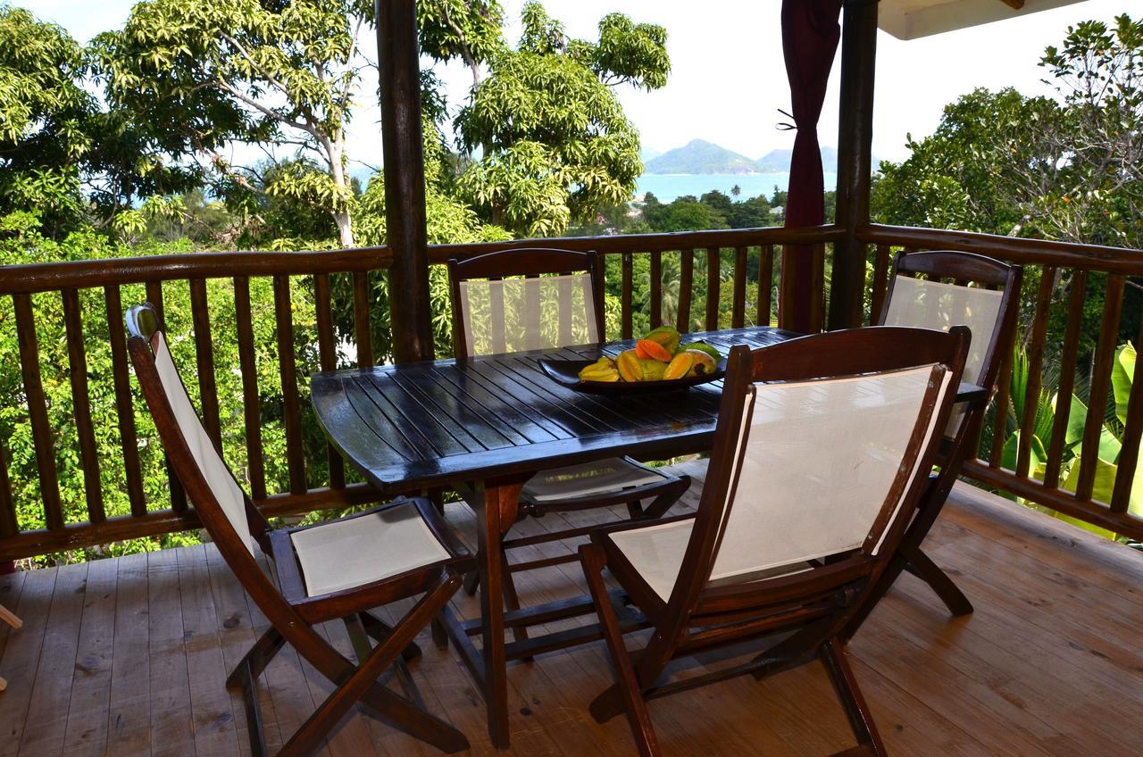 กาซ ลาดูเกอร์ เฮาส์ Bed & Breakfast ลาดิก ภายนอก รูปภาพ