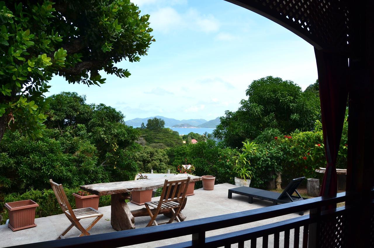 กาซ ลาดูเกอร์ เฮาส์ Bed & Breakfast ลาดิก ภายนอก รูปภาพ